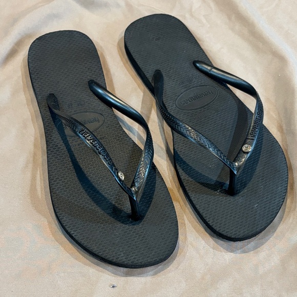 Havaianas Shoes - Havaianas Women's Classic Black Sandals